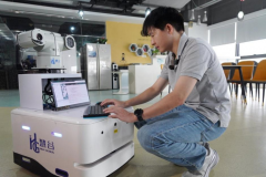 从而快速提拔技术并反哺机械做